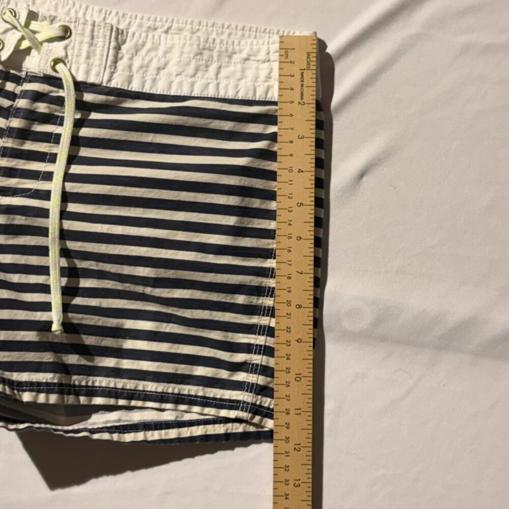 J.Crew Striped Shorts Women’s Size 0 Navy & White Nautical Summer Beach Casual - Picture 6 of 8